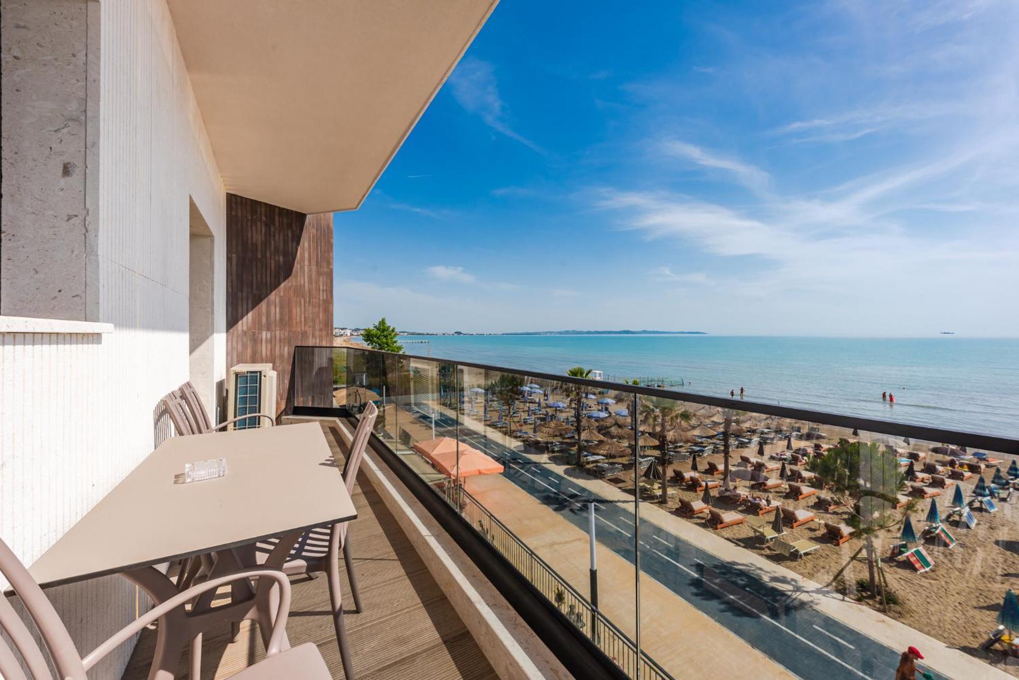 Sea View Apartments Eldo Durrës Habitación foto