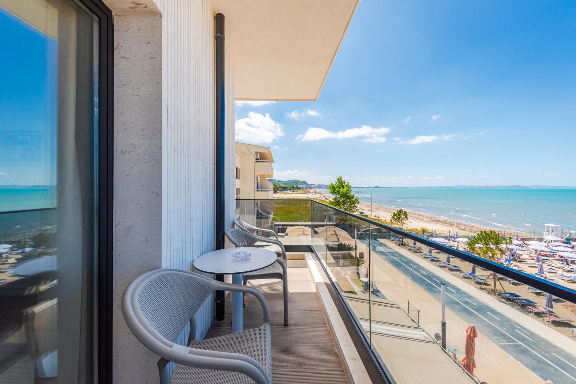 Sea View Apartments Eldo Durrës Habitación foto